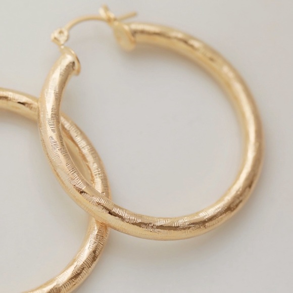 SoldOut11thStreet - Picture 2 of 5